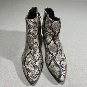 Clarks Collection Linevale Judith‎ Snakeskin Print Pointed Toe Ankle Boots 8